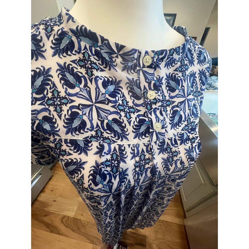 ANN TAYLOR LOFT SHORT SLEEVE LIGHTWEIGHT BLUE AND WHITE TOP WOMENS SIZE SMALL - Picture 5 of 9